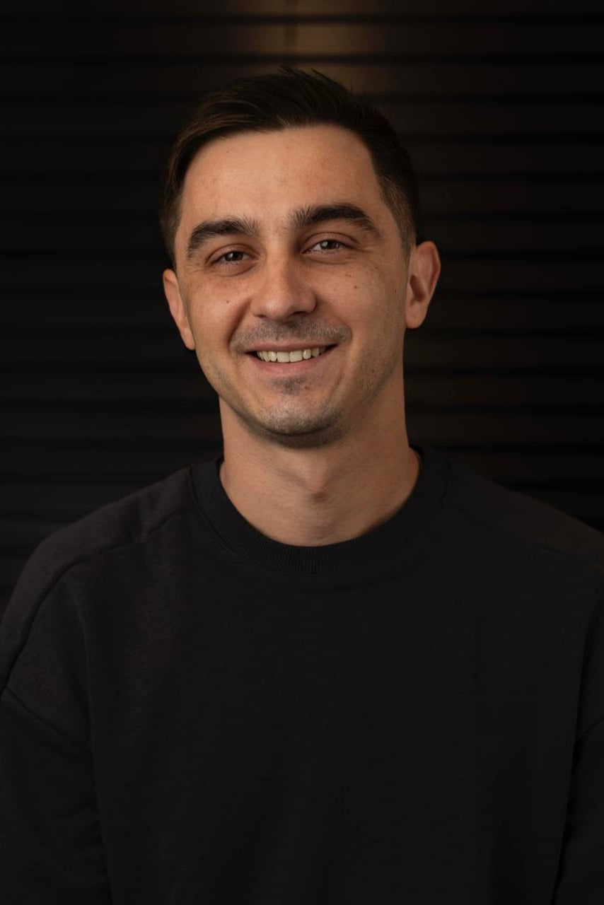Brennan Vale - AI Prompt Designer for SMM